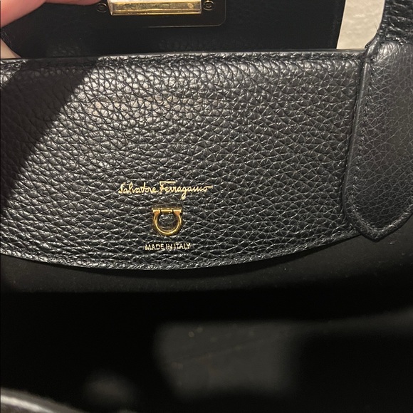 Salvatore Ferragamo Black Leather Tote Bag - Picture 4 of 14